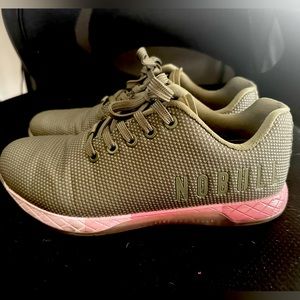 NOBULL army pink gradient trainer womens 8/mens 6.5